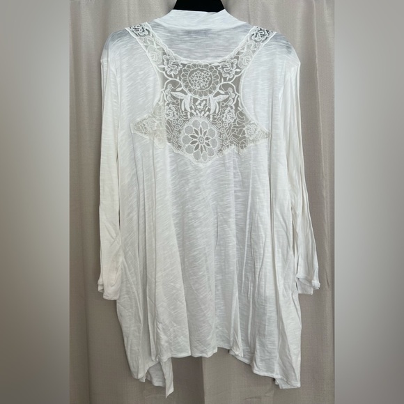 Bay Studio Plus White Open Front Cardigan with Crochet Lace Back 3X - Picture 6 of 6